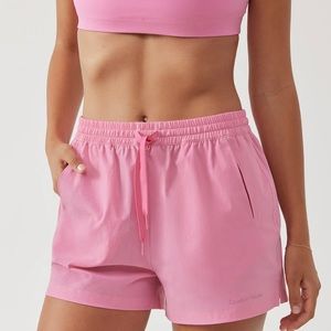 Outdoor Voices Doing Things 2.5 Short XS Bubblegum